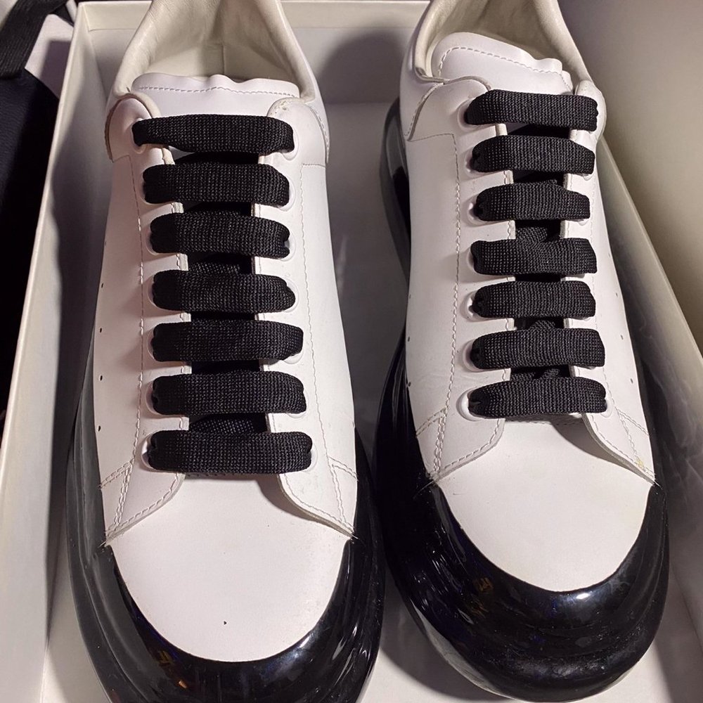 Alexander Mcqueens Black And White